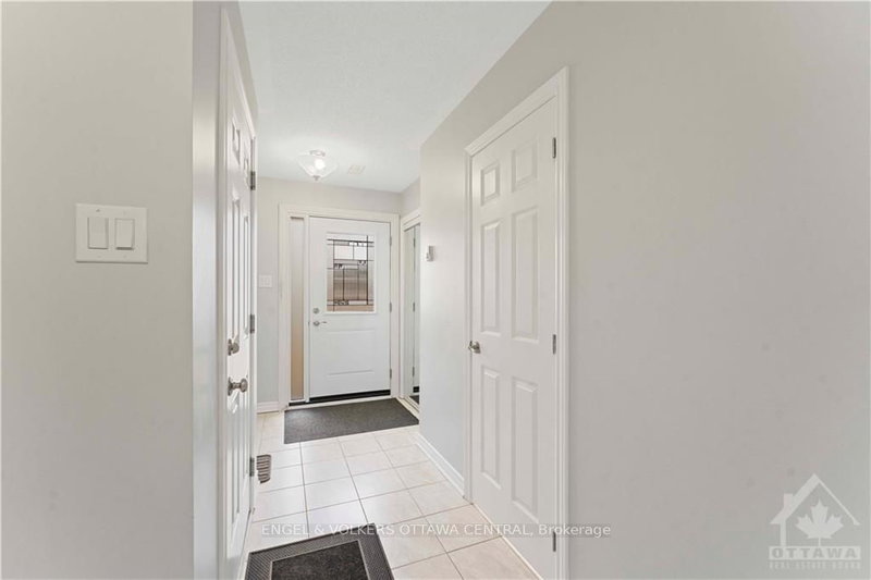 41 MAROMA St, Ottawa, K4A 1A3 | Image 2