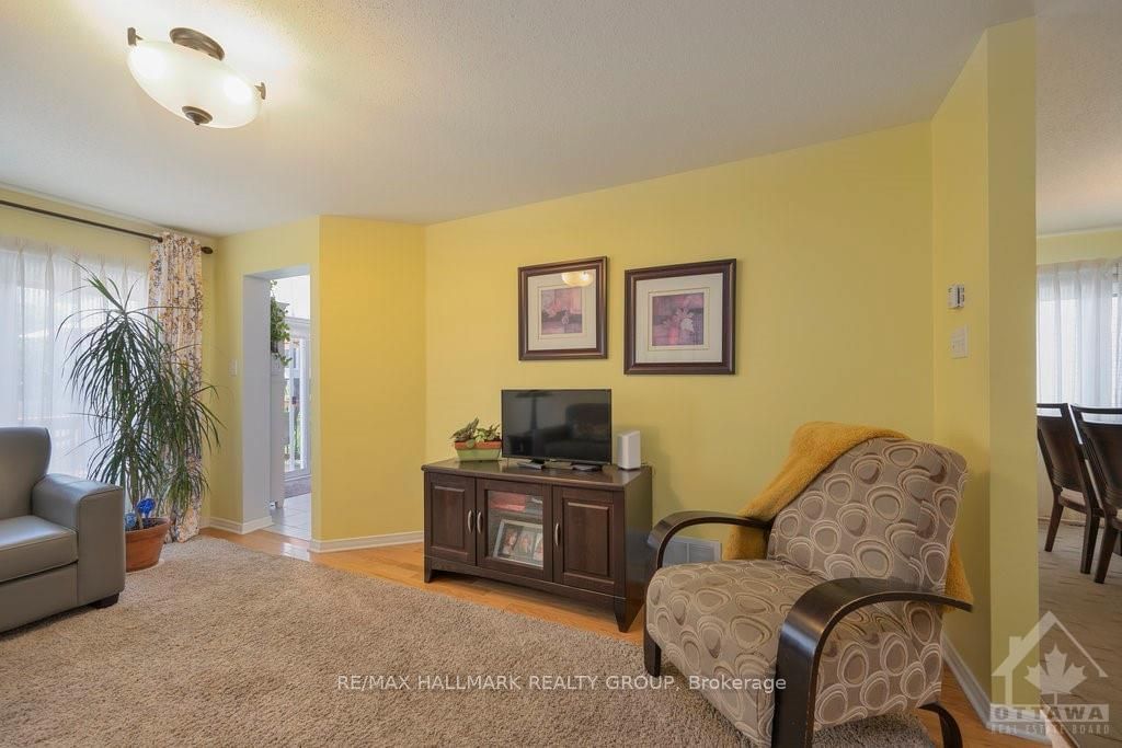 510 WOODCHASE Street - Photo 6