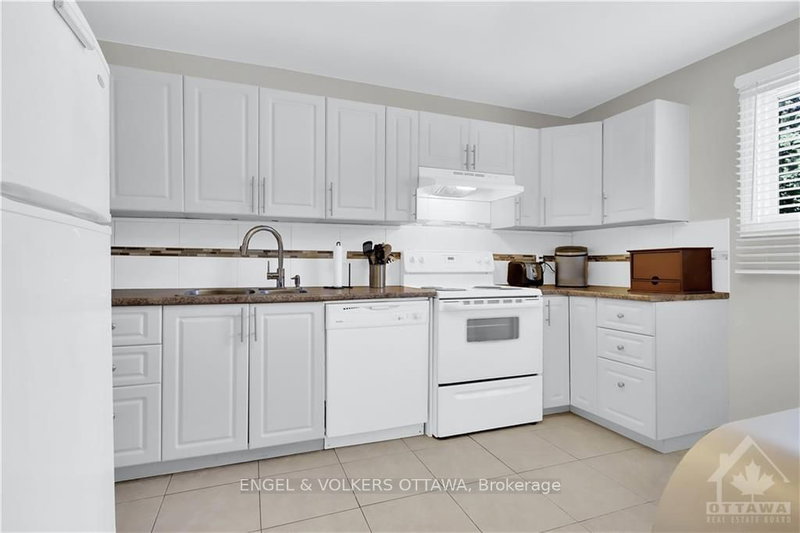 171 MCCLINTOCK Way, Kanata, K2L 2A5 | Image 3