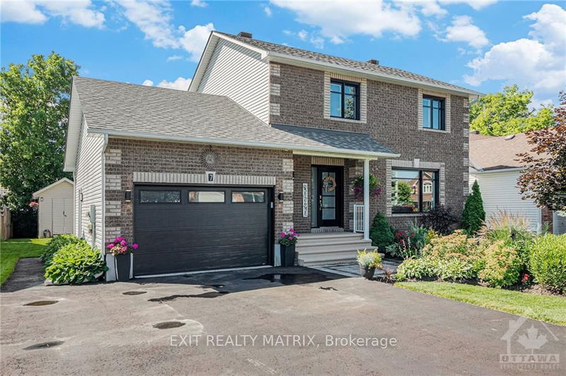 7 FRONTENAC Blvd, Russell - 602 - Embrun image-0-0