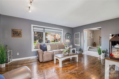 7 FRONTENAC Blvd, Russell - 602 - Embrun image-0-4