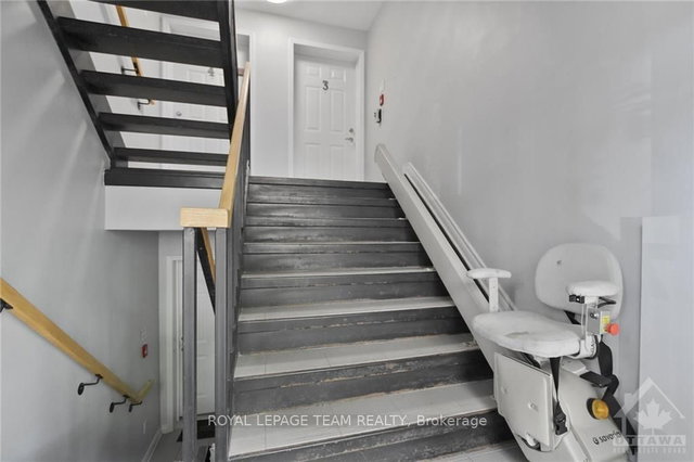 4 - 545 STONEFIELD