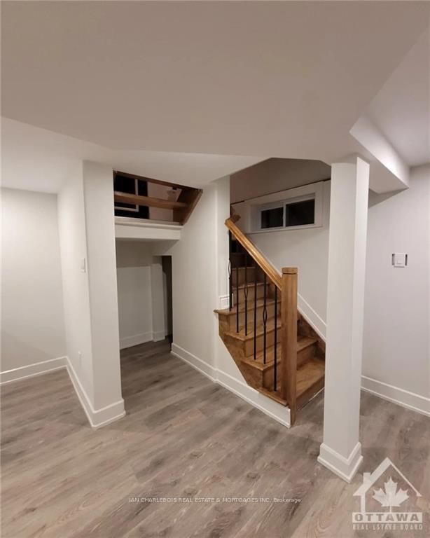 B - 820 SMYTH Rd, Ottawa, K1G 1P3 | Image 3