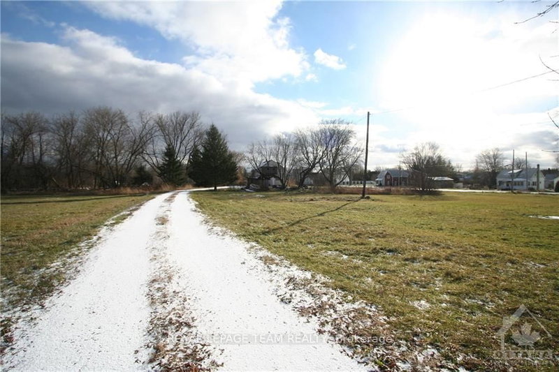 15554 SAVING St, South Stormont, K0C 1Y0 | Image 2