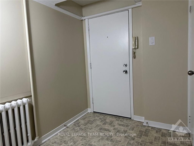 4 - 1089 NORTH RIVER Rd, Ottawa, K1K 3W1 | Image 3