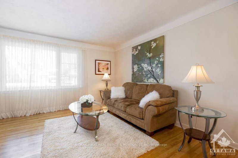 A - 820 SMYTH Rd, Ottawa, K1G 1P3 | Image 3