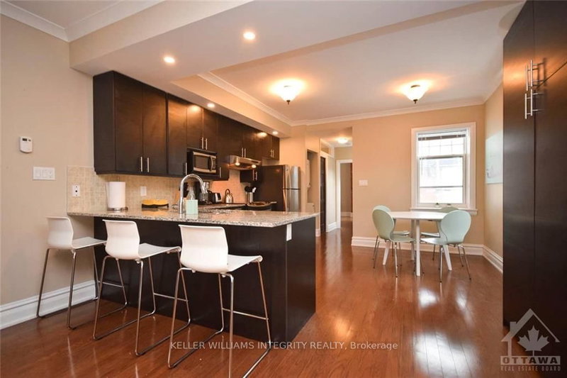 2 - 468 BESSERER St, Ottawa, K1N 6C3 | Image 2