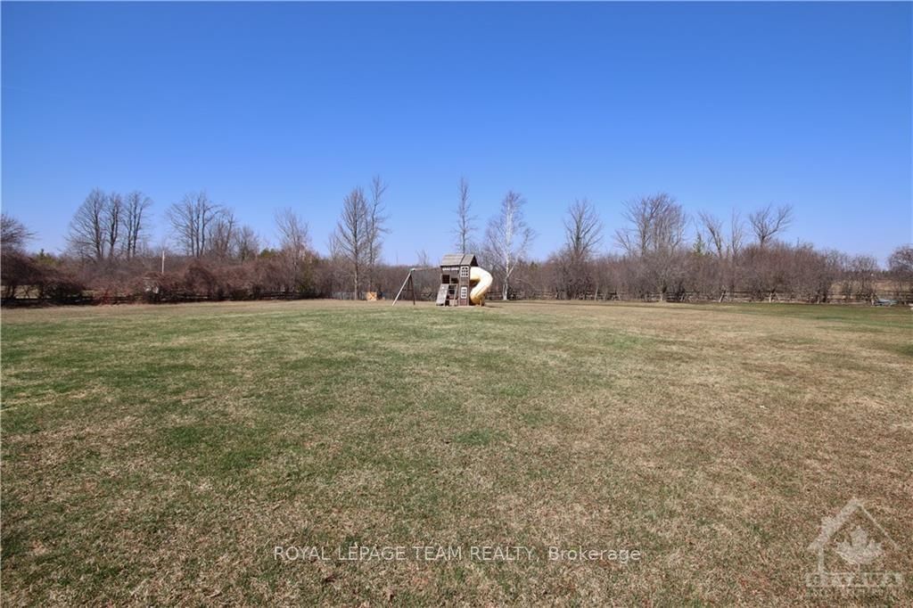 Listing Image 28