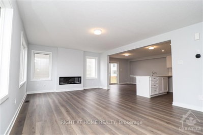 320 MEYNELL Road — photo 4