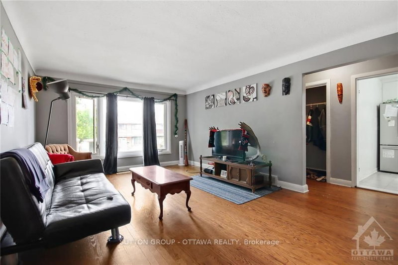 142 YOUNG St, Ottawa, K1Y 3P9 | Image 3