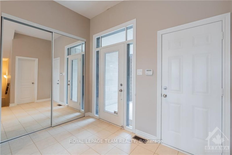 1191 TISCHART Cres, Kanata, K2T 0G7 | Image 3