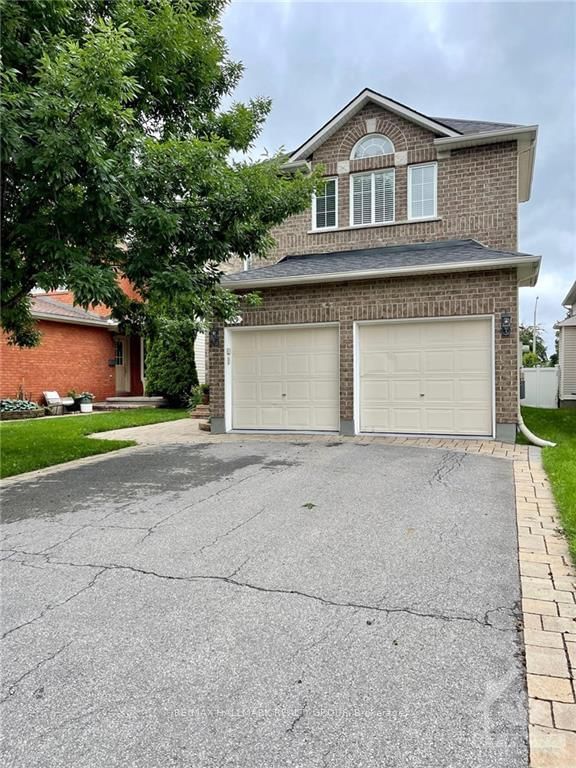 45 RIALTO Way, Ottawa, K1T 4B1 | Image 2