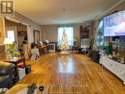 4 Aberdeen St, Chatham-Kent - Merlin image-0-1