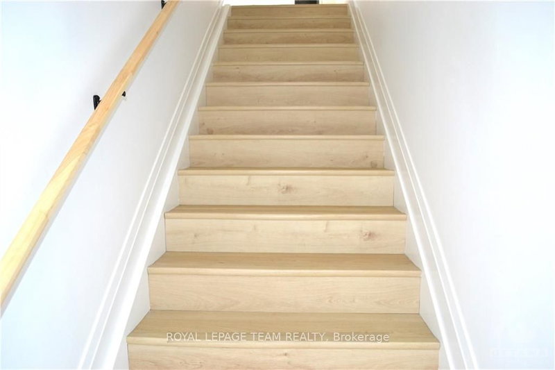 2 - 503 ATHLONE Ave, Ottawa, K1Z 5M9 | Image 2