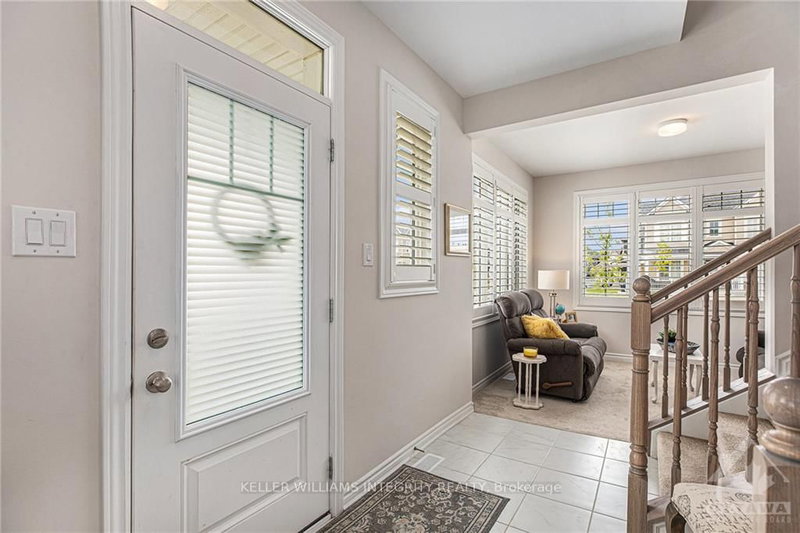 741 DERREEN Ave, Ottawa, K2S 2Y9 | Image 3