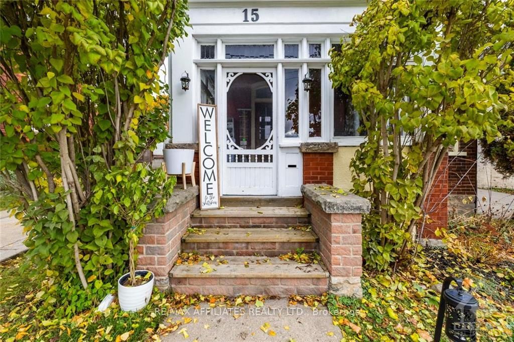 Listing Image 3