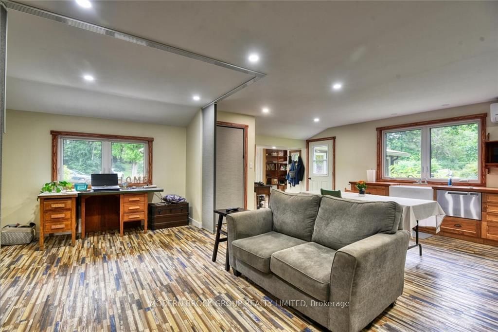 Listing Image 22