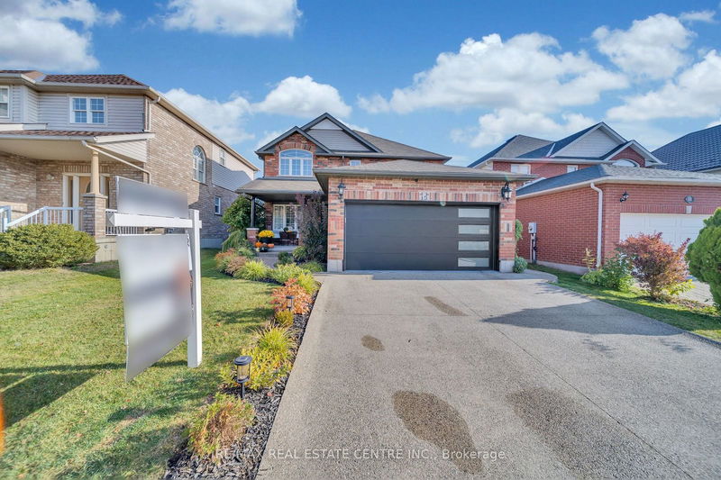 15 Yarrow Crt, Kitchener -  image-0-0