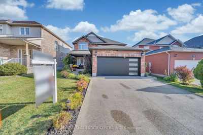 15 Yarrow Crt, Kitchener - 