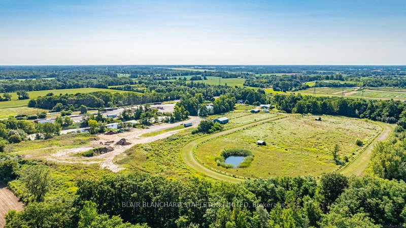 714 Fiddlers Green Road, Hamilton