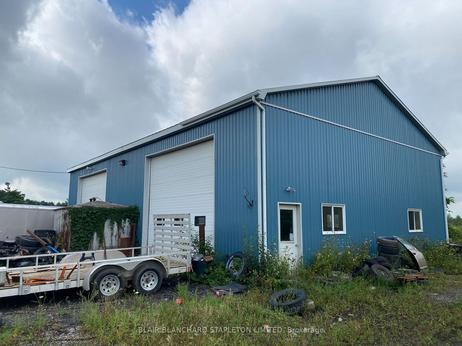 Listing Image 7