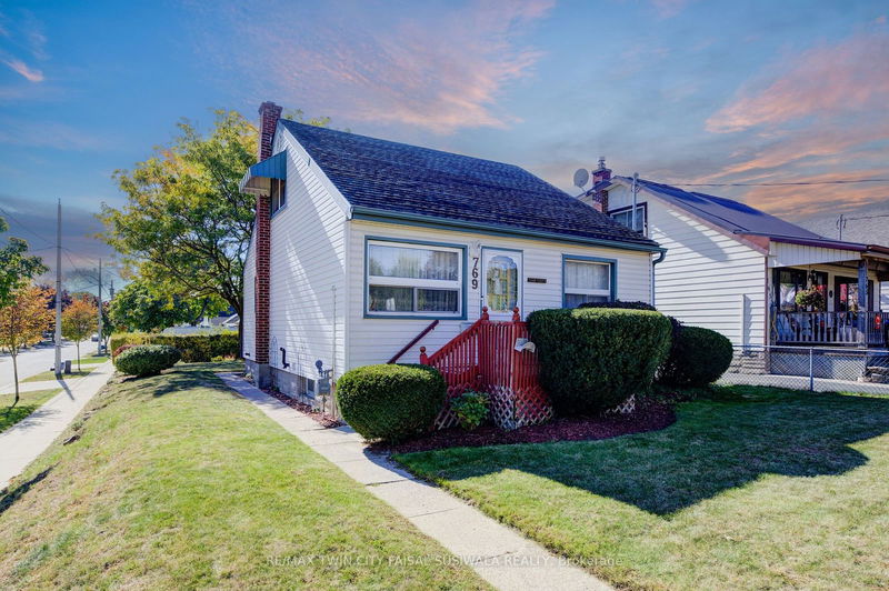 home for sale on 769 Elizabeth Street