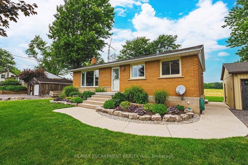 home for sale on 1451 6th Con Road W
