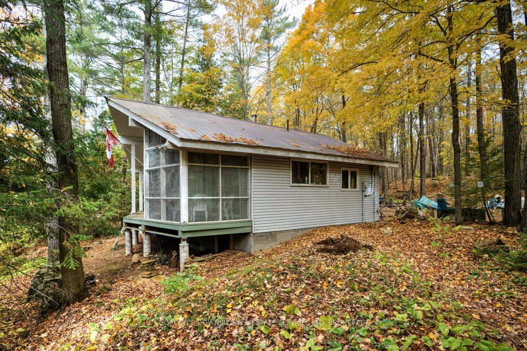 Building in 1340 Cannon Trail