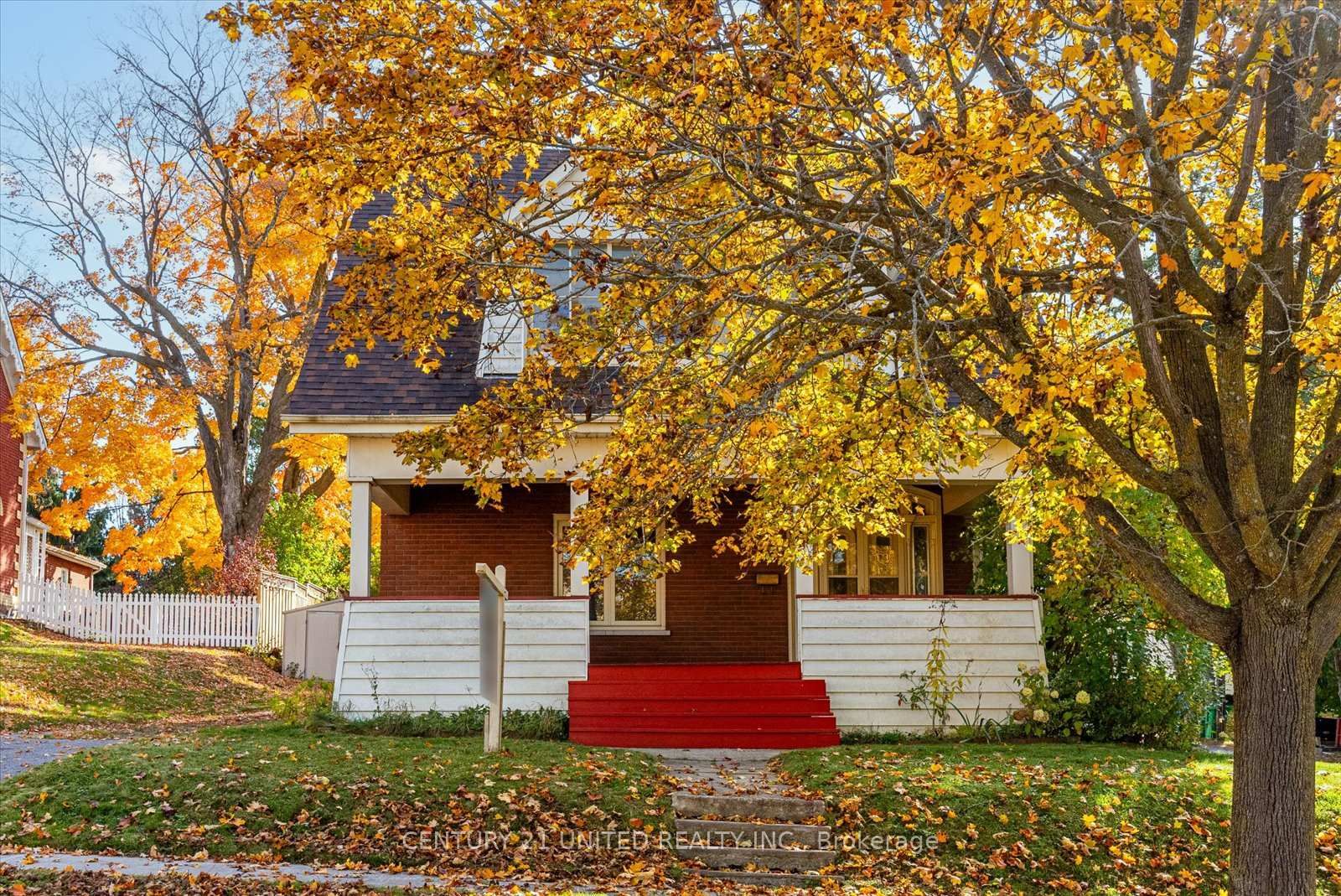 Listing Image 3