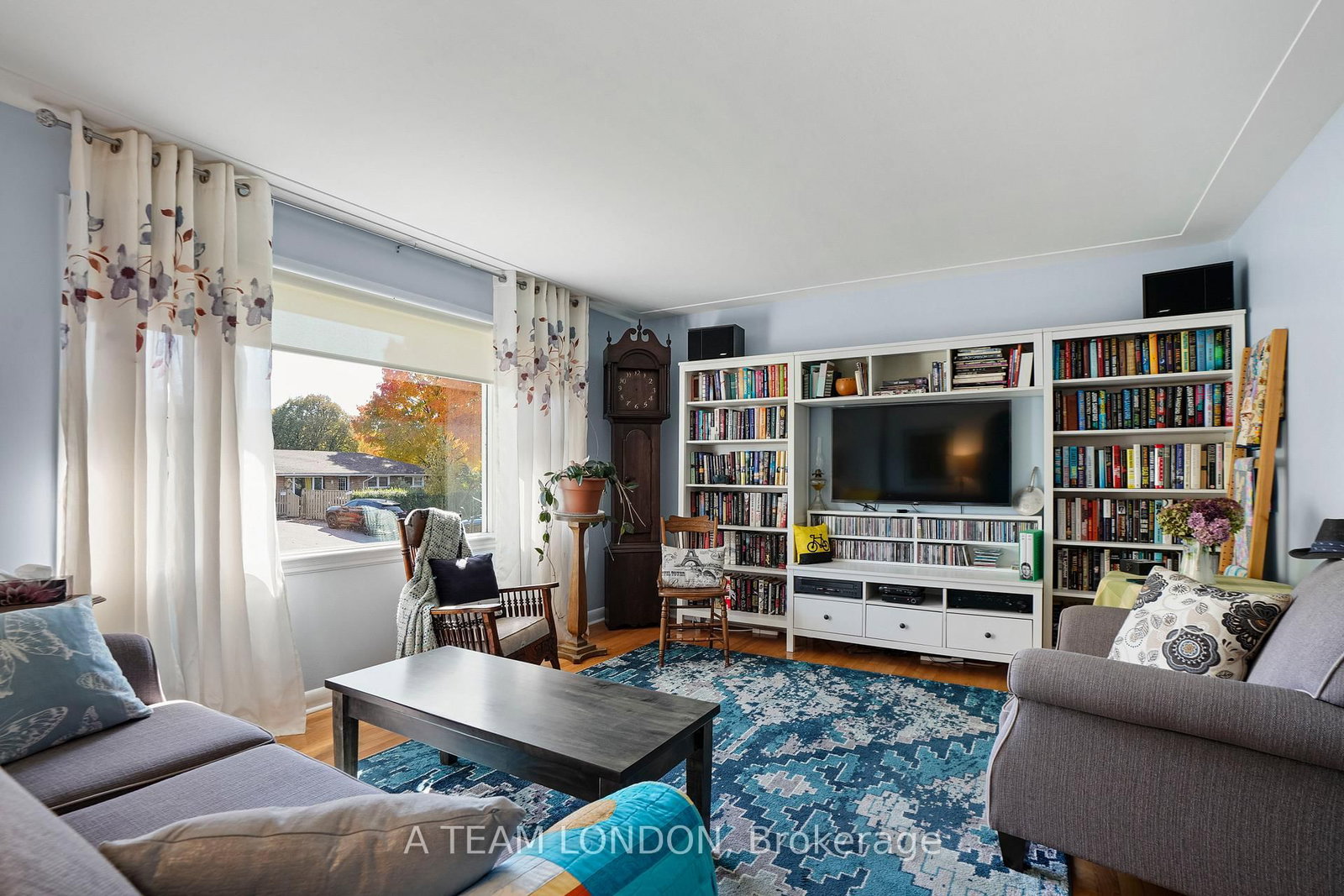 Listing Image 7