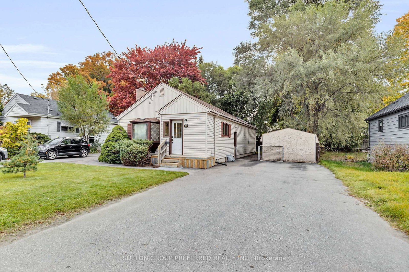 Listing Image 4