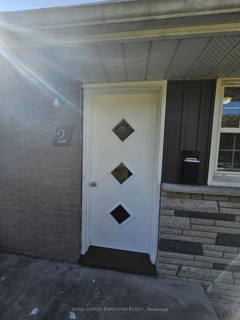 home for lease on 2 WEST HAMPTON Road