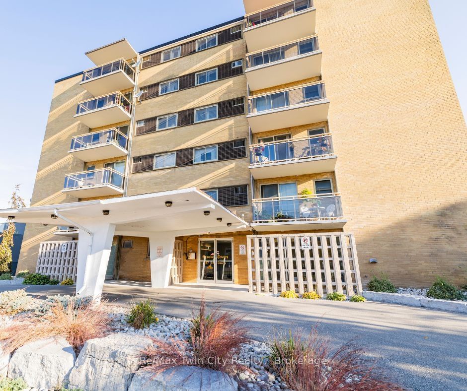 Condo sold at 407-87 St George Street, Brantford, N3R 1V5 - MLS: X9507069