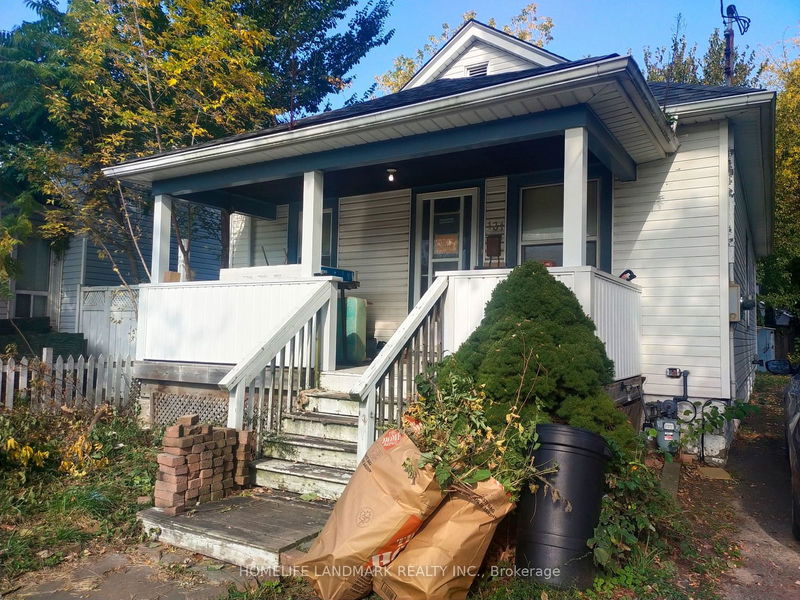 131 Russell Ave, St. Catharines -  image-0-0