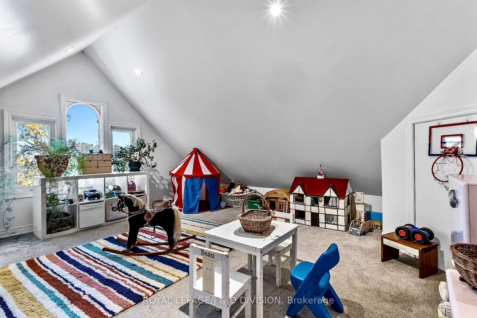 Listing Image 22