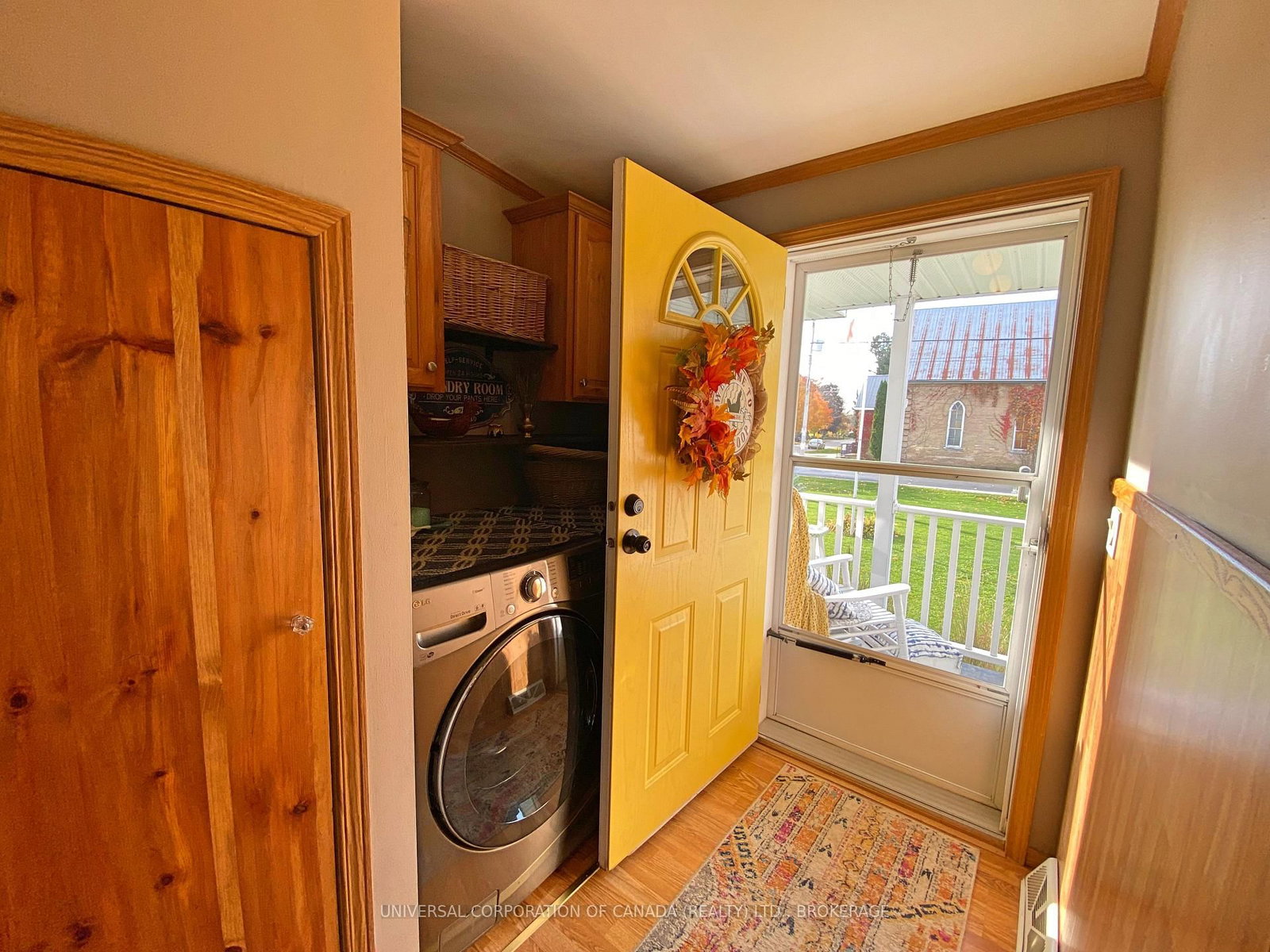 Listing Image 3
