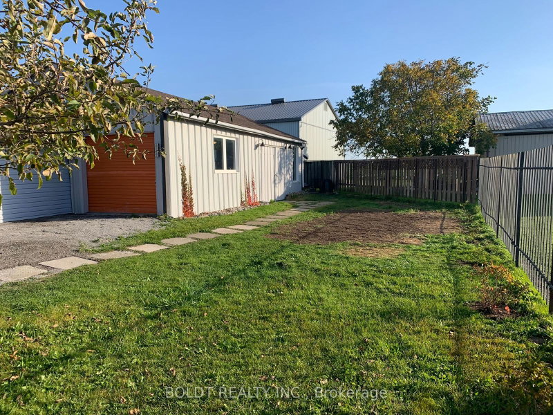 165 East West Line, Niagara-on-the-Lake