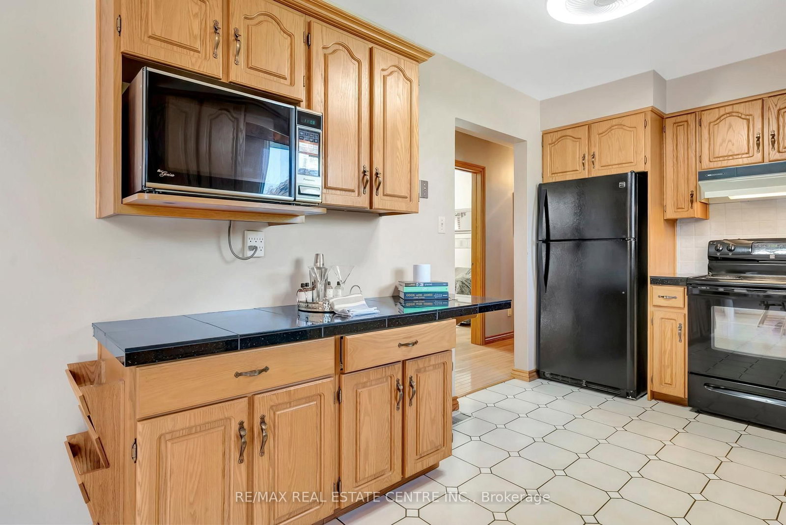 Listing Image 14