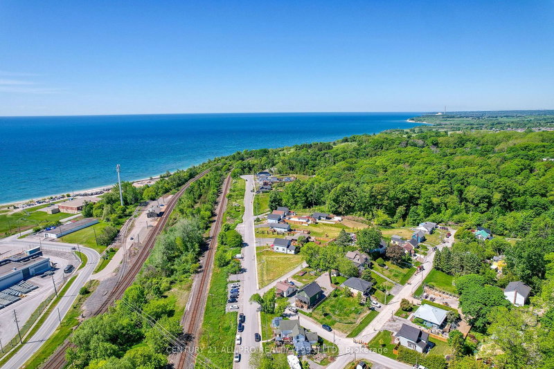 14 Alexander St, Port Hope, L1A 1B2 | Image 3