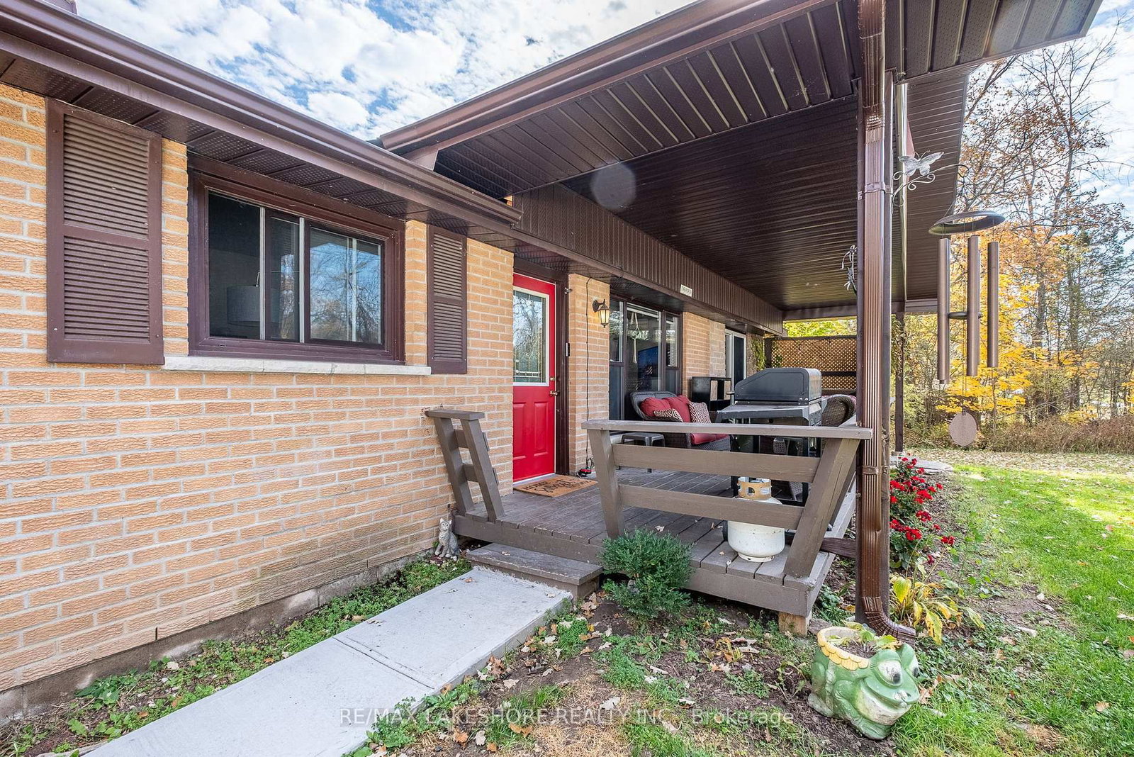 Listing Image 5