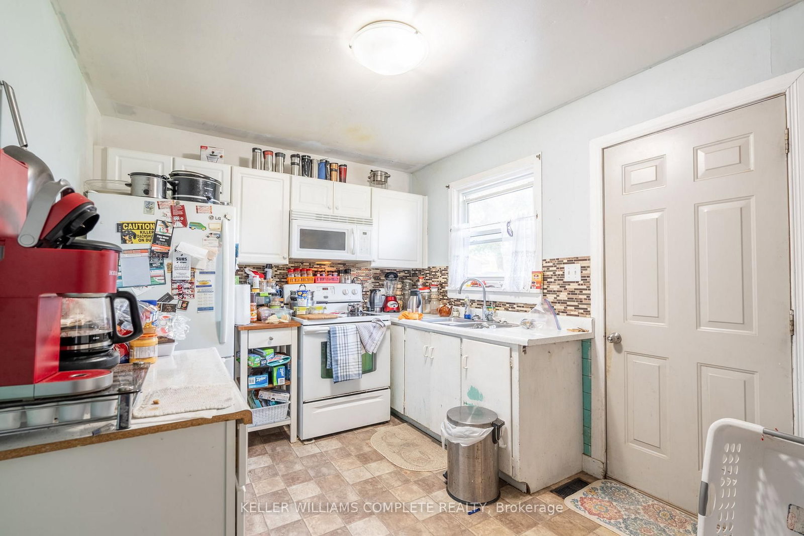 Listing Image 16