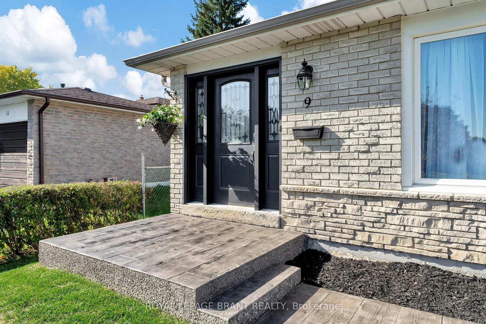 Listing Image 3