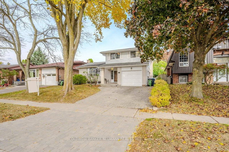 40 Keats Cres, Guelph, N1G 3B2 | Image 2