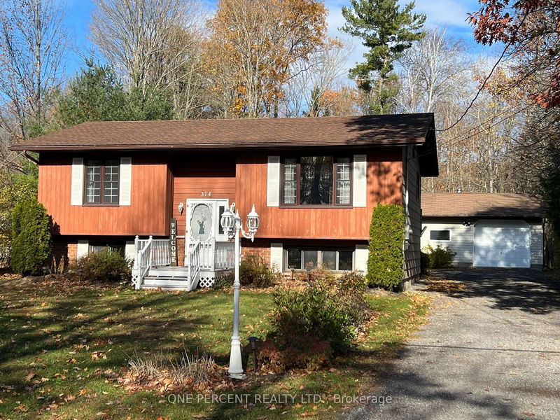 314 Riverside Dr, Kawartha Lakes - Bobcaygeon image-0-0