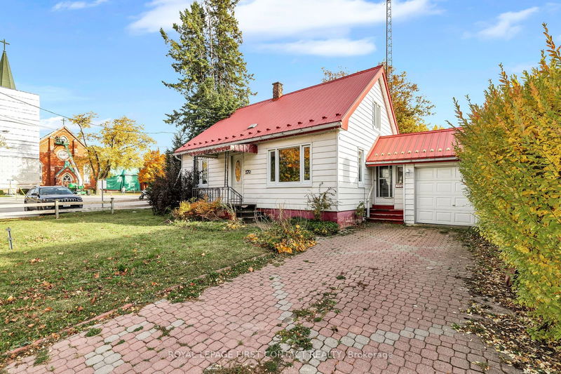 home for sale on 170 Queen Street E