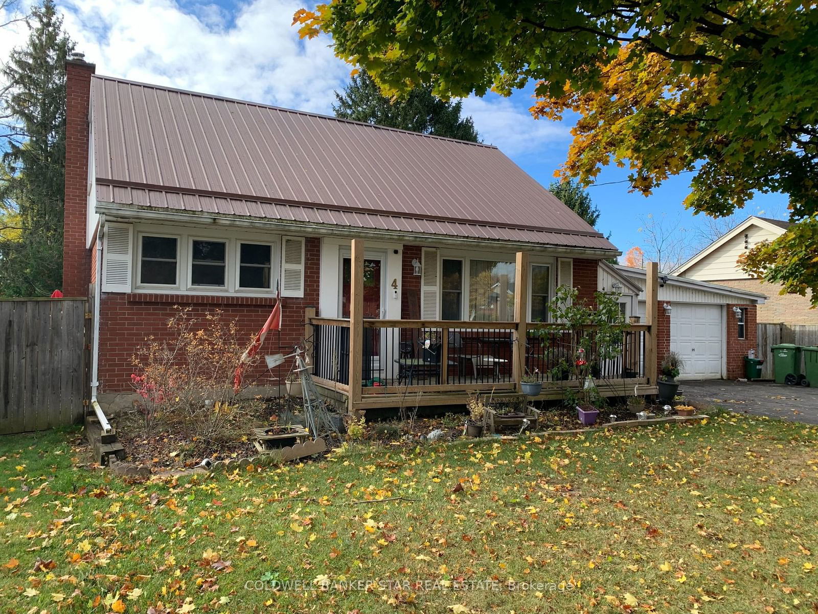 Building in 4 Montcalm Street