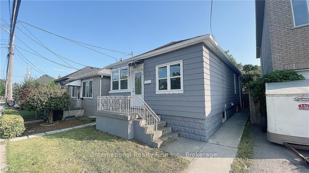 Listing Image 0