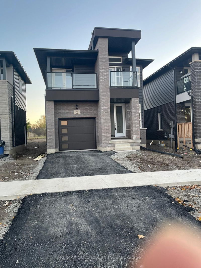 home for lease on 29 Laugher Avenue