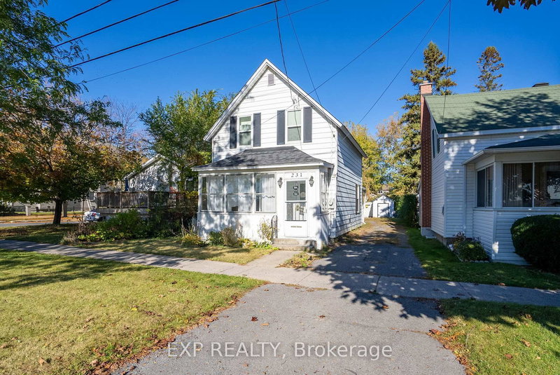 231 Water St W, Cornwall, K6J 1A4 | Image 2