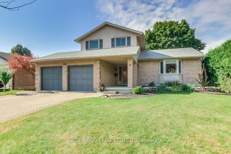 home for sale on 39 Sweetbriar Road